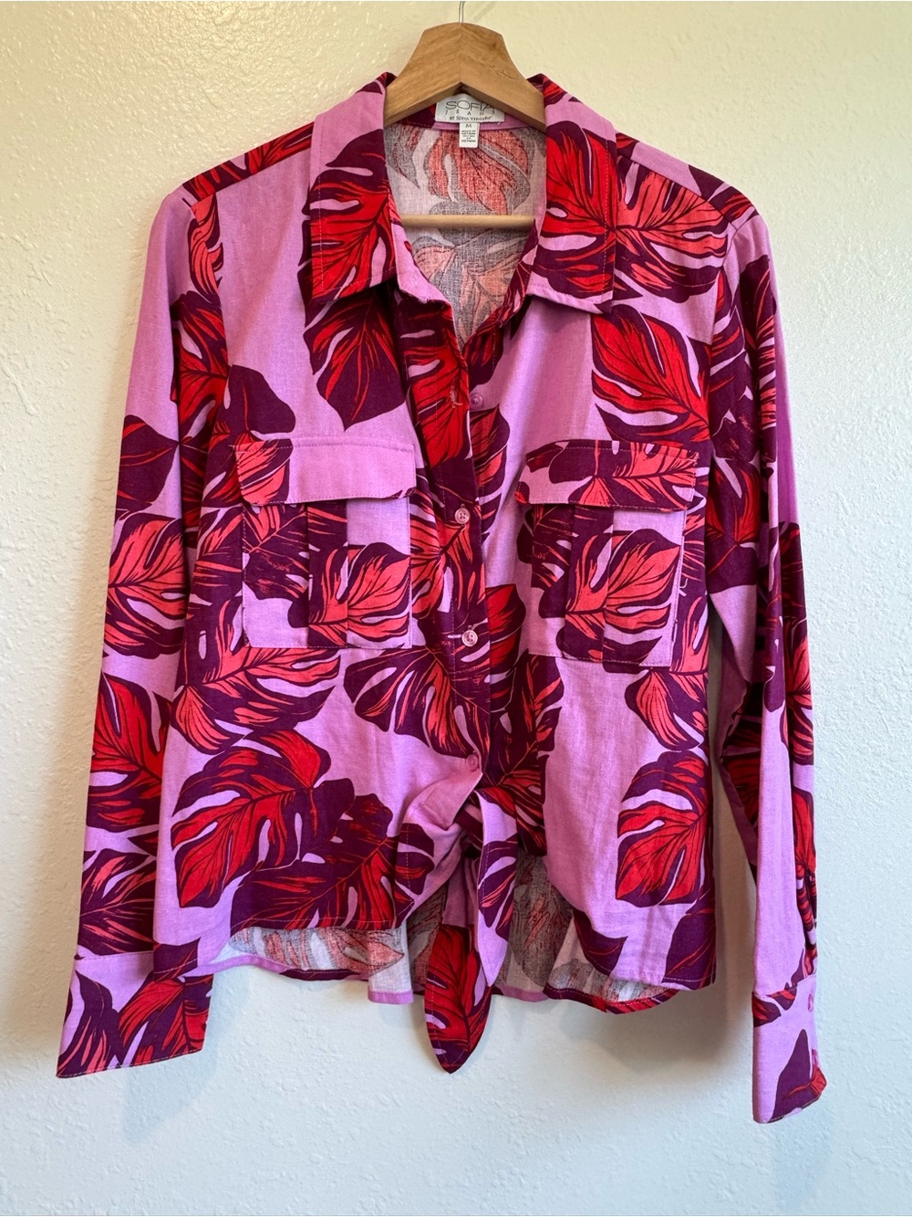 sofia by sofia vergara Pink & Red Tropical Print Button-Up